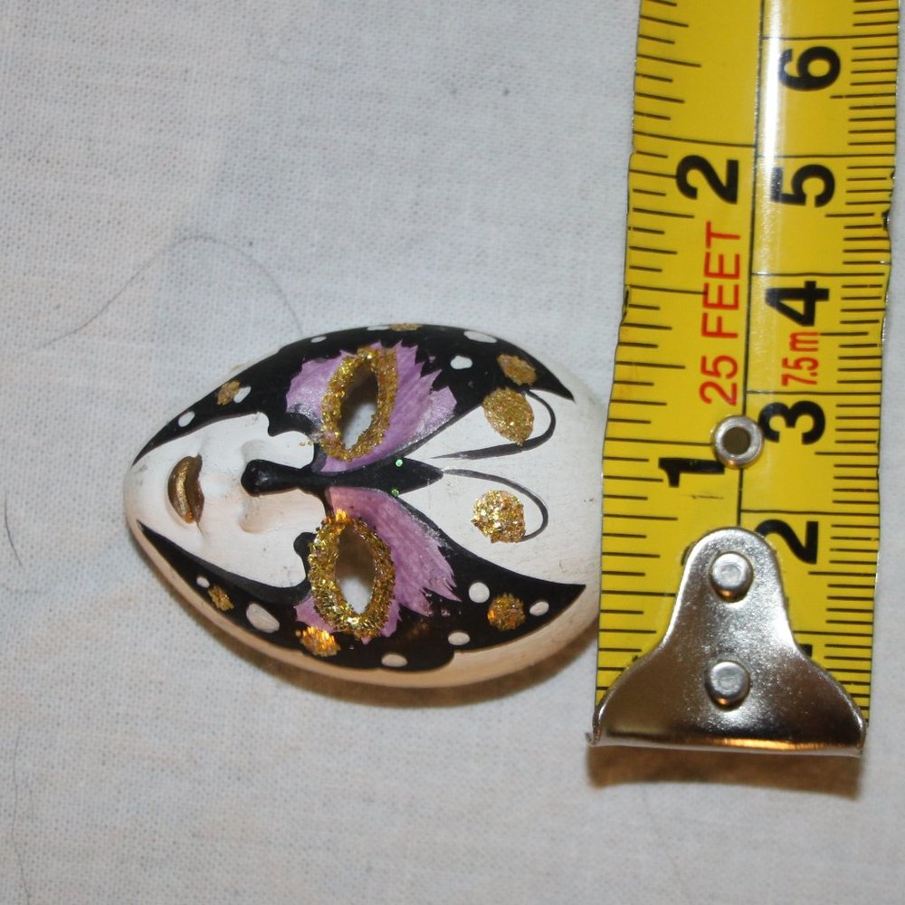 Ceramic Mask Pin - Picture 4 of 4
